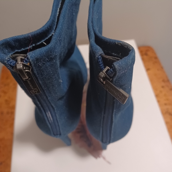 DENIM BOOTIES - Picture 2 of 3
